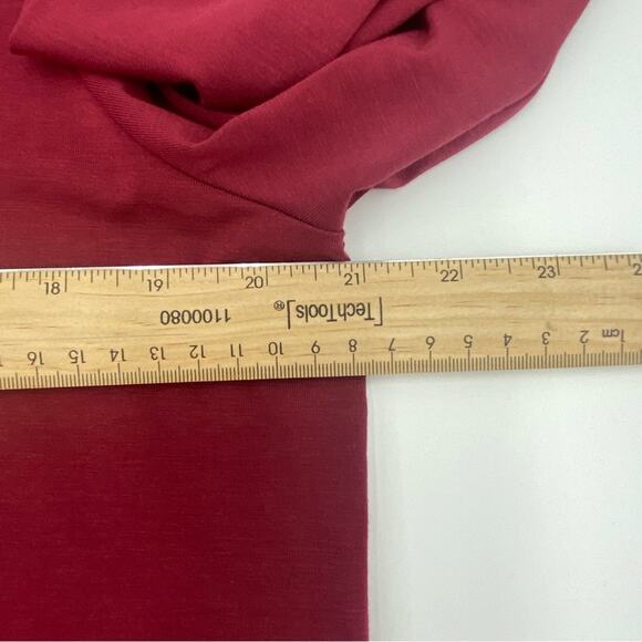 Athletic Works Women's Dri More Tunic Tee with Long Sleeves Maroon XL - Picture 3 of 5